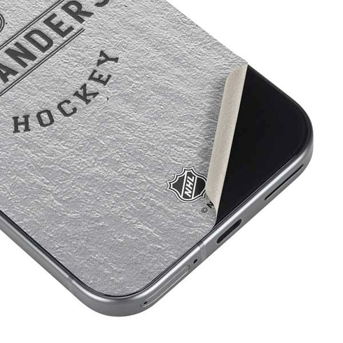 NHL New York Islanders Black Text Pixel 9 Pro XL Skin